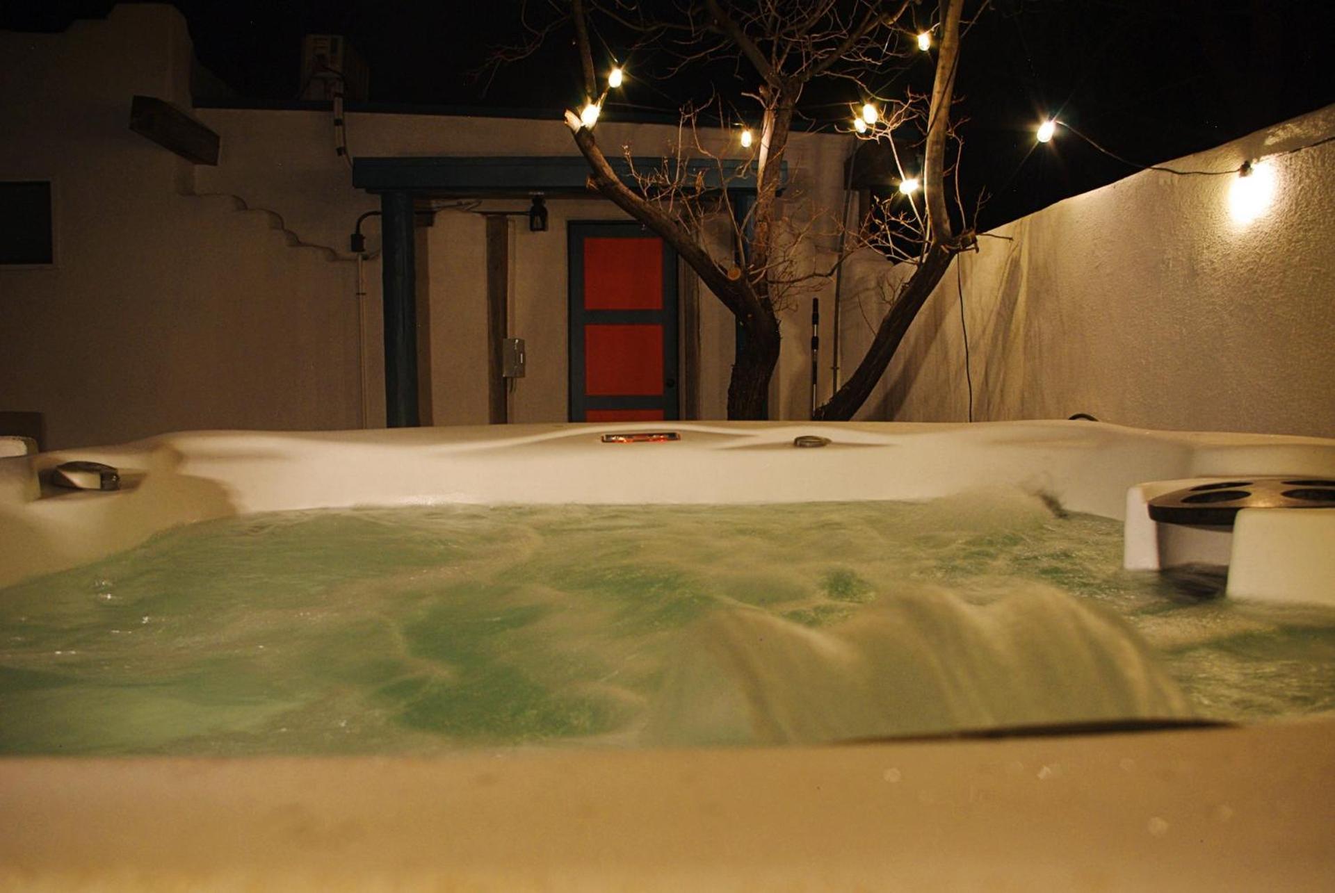3 King Beds Hot Tub Arcades 5 Baths *