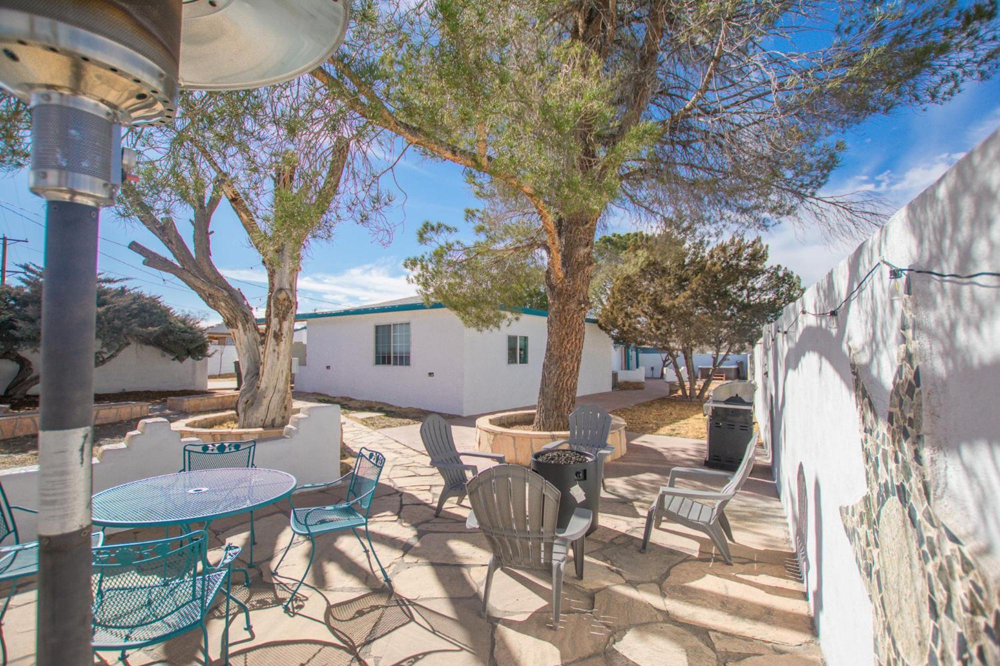 3 King Beds Hot Tub Arcades 5 Baths * Albuquerque