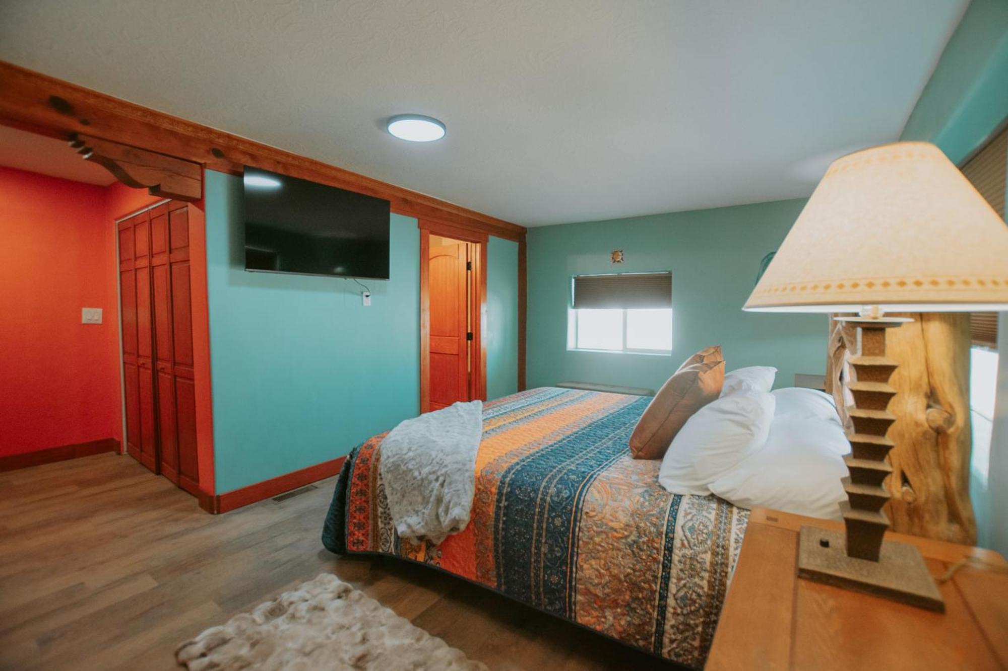 Holiday home 3 King Beds Hot Tub Arcades 5 Baths